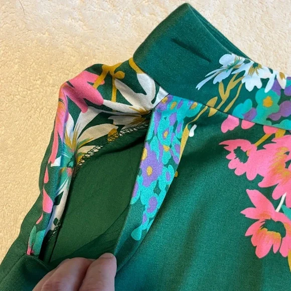 Odille Green Floral Pencil Skirt High Waist Mini Pockets Zip Slit Size 0 - Picture 2 of 6